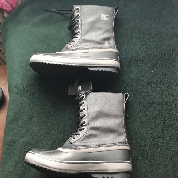 NWT Sorel 1964 CVS boot black size 6 or 8 Warm - Picture 7 of 16